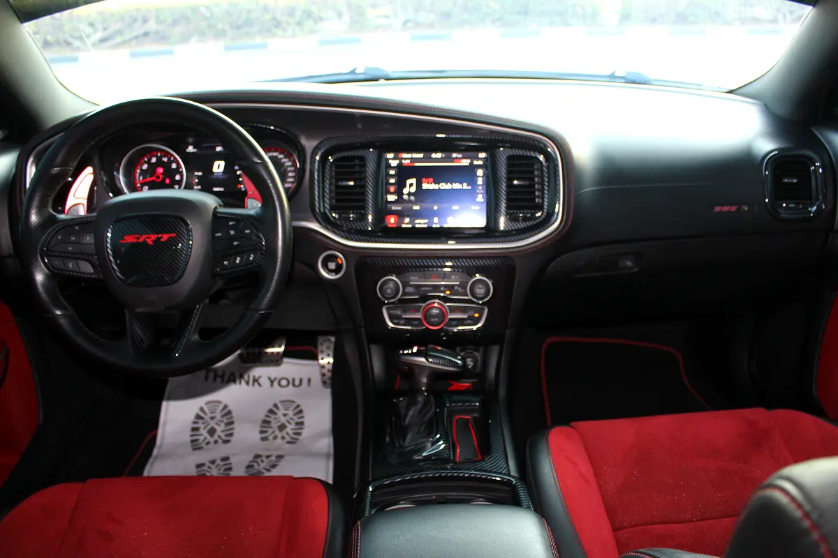 Dodge Charger SRT 392 2021 - Image 11
