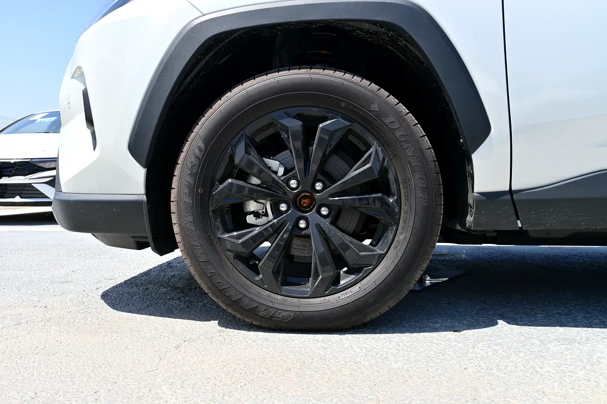 Toyota RAV4 2.5L Hybrid, AWD, CUV 5Doors, Model 2025 - Image 15