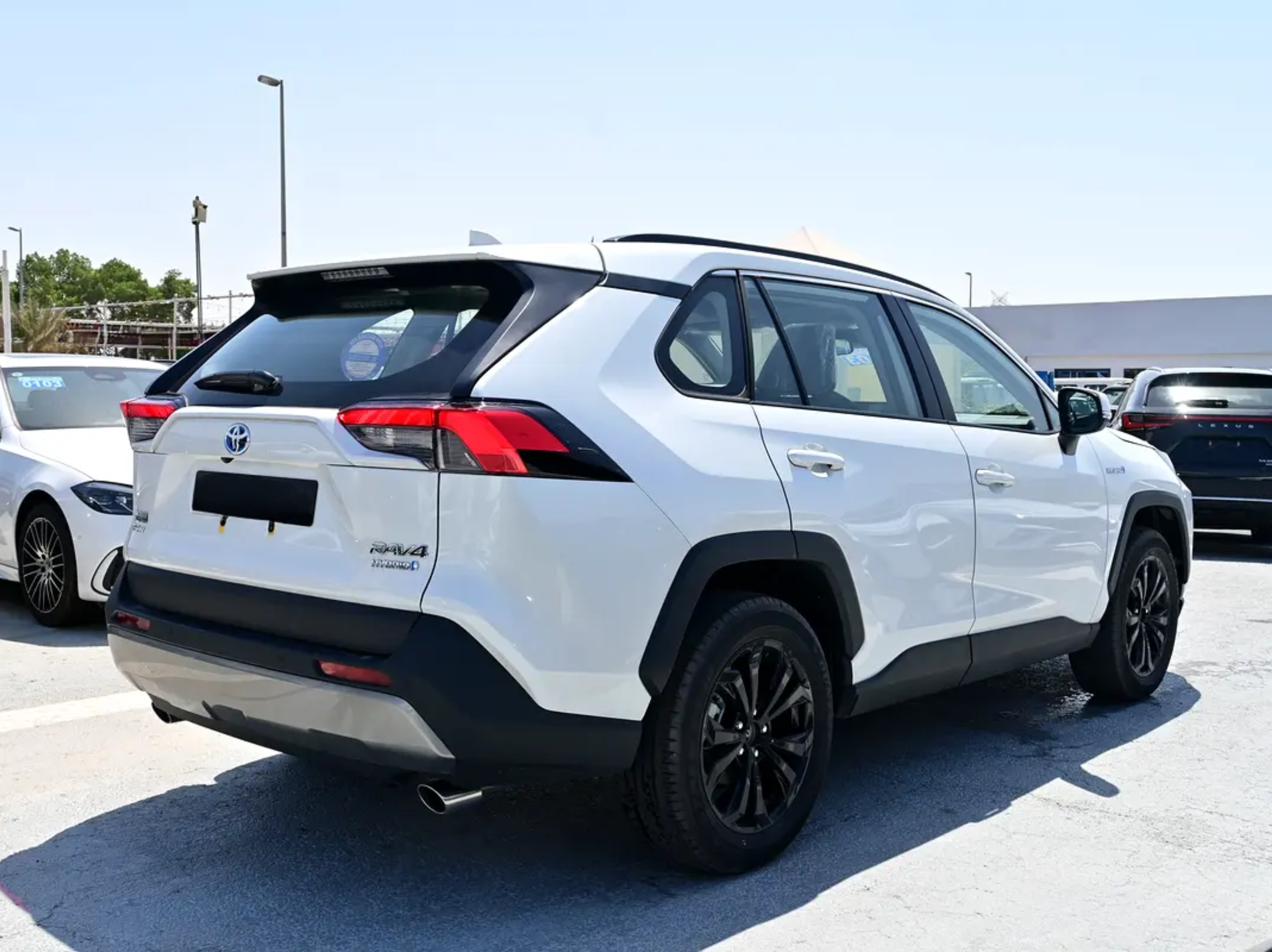 Toyota RAV4 2.5L Hybrid, AWD, CUV 5Doors, Model 2025 - Image 4