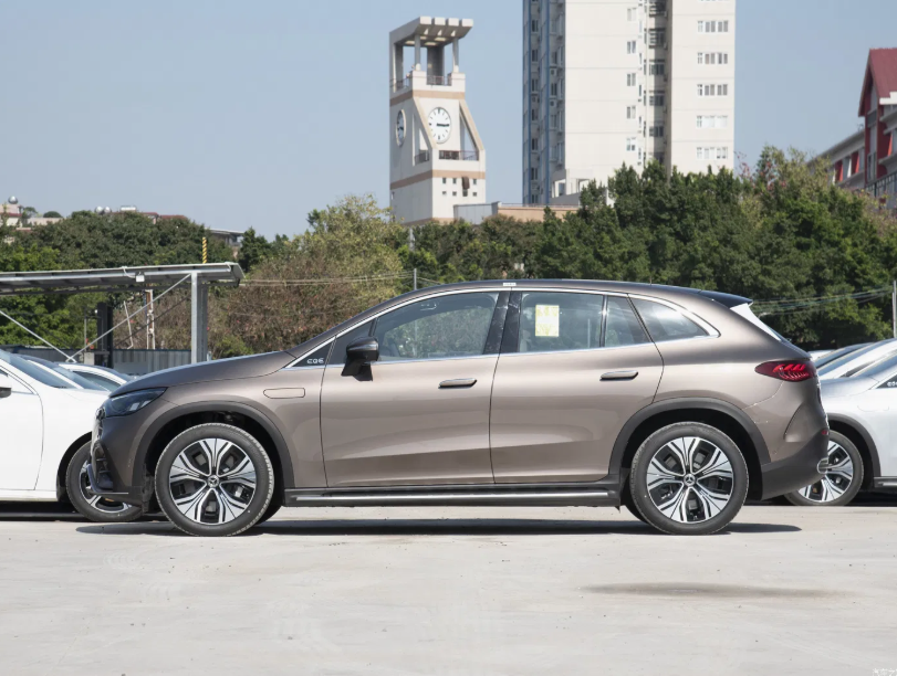 Mercedes-Benz Eqe SUV Compact Medium Large Electric SUV for Family or Business Use at Best Price New Energy Car - Image 2