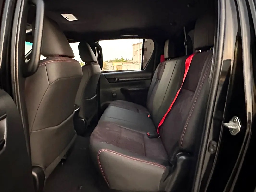 2021 TOYOTA HILUX GR SPORTS 4WD V4 – 2.7L PETROL - Image 9