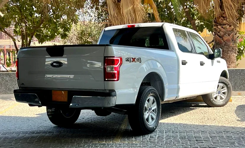 Ford F-Series Pickup XL 2024 - Image 4