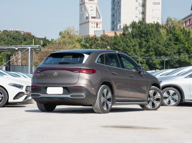 Mercedes-Benz Eqe SUV Compact Medium Large Electric SUV for Family or Business Use at Best Price New Energy Car - Image 3