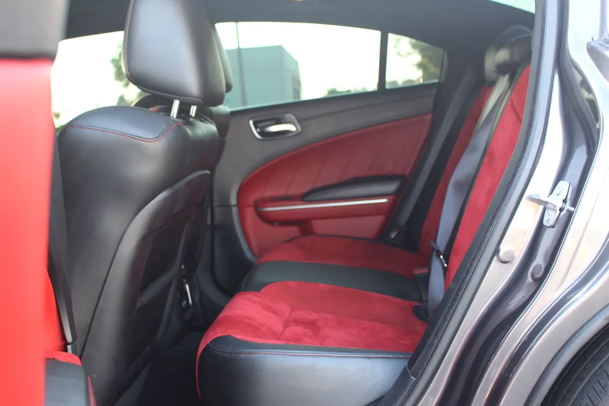Dodge Charger SRT 392 2021 - Image 19