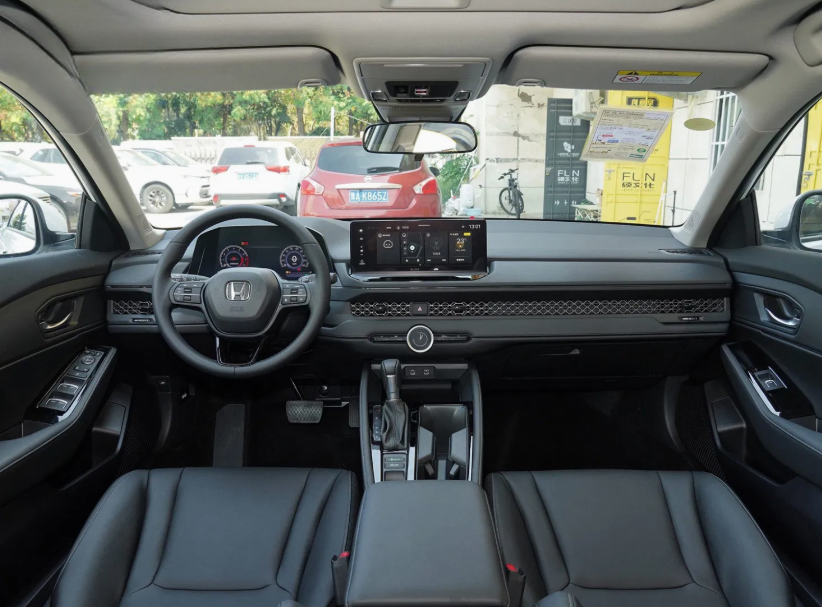 2024 Honda Accord Cheap Price 1.5L 1.8L CVT Used Sedan Fuel-Equipped Vehicle Honda Gasoline Cars Used Vehicles - Image 2