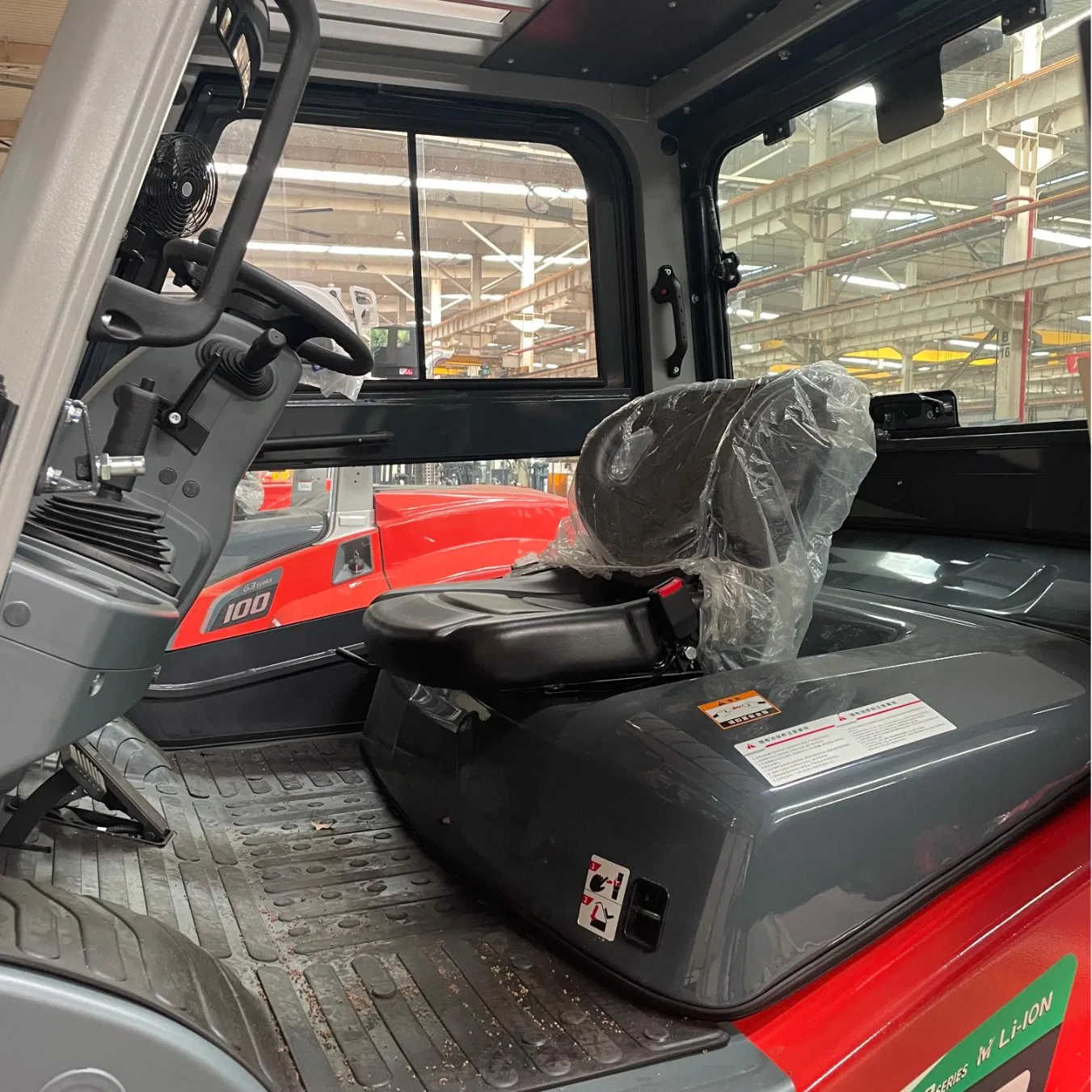 Multi Directional 10ton Diesel Electric Battery Forklift Truck Industrial Construction Lifting Equipment - Image 5