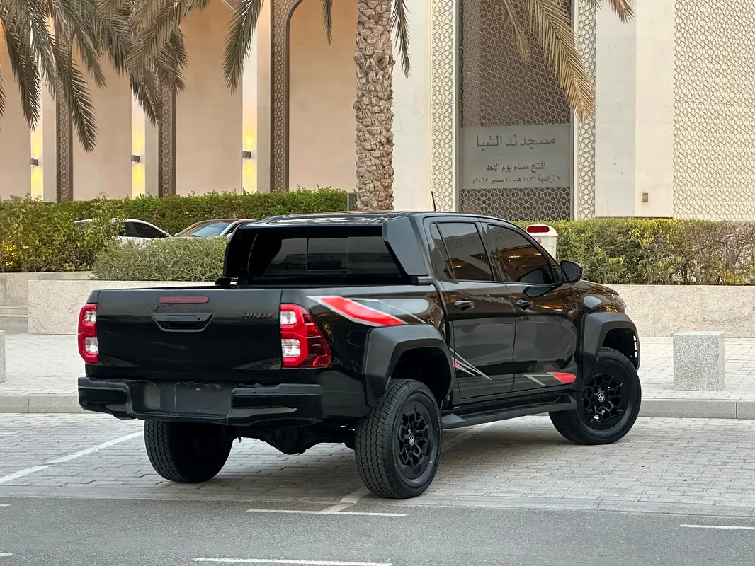 2021 TOYOTA HILUX GR SPORTS 4WD V4 – 2.7L PETROL - Image 12