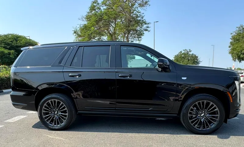 Cadillac Escalade Platinum Sport 4WD Full – 2025 - Image 13