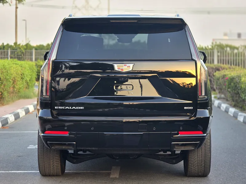 Cadillac Escalade Platinum Sport 4WD Full – 2025 - Image 11