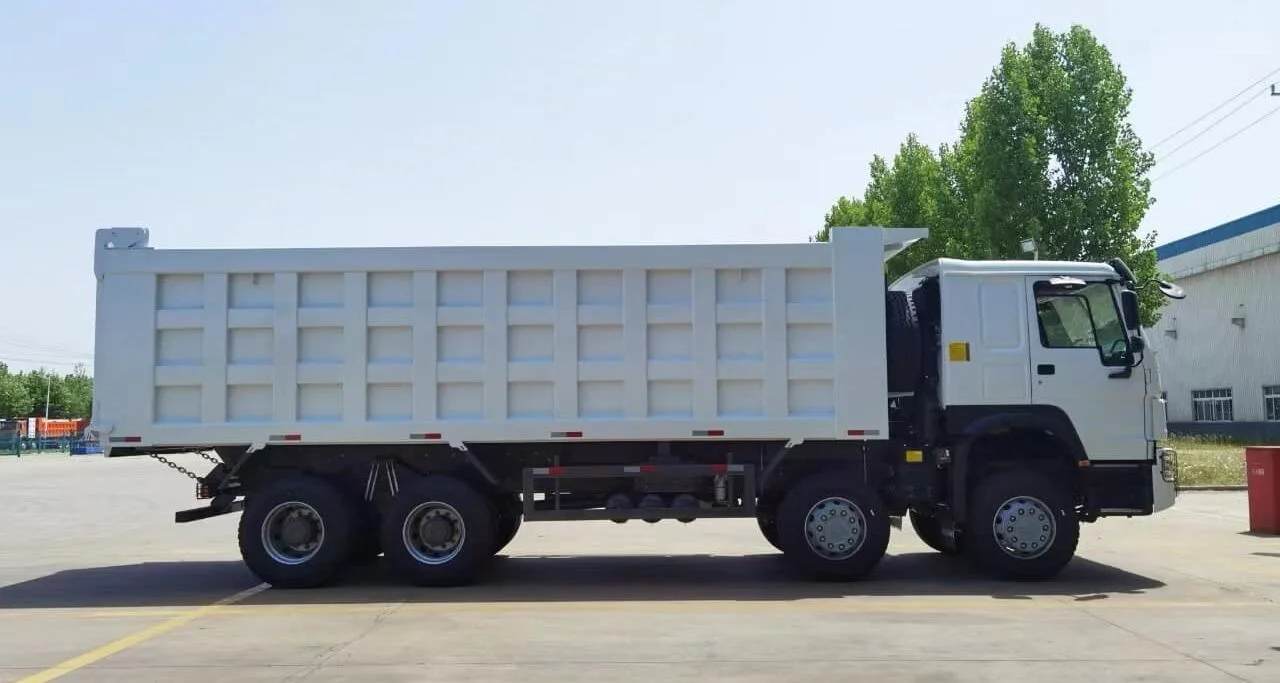 HOWO 380HP 8X4 Dump Truck - Image 2