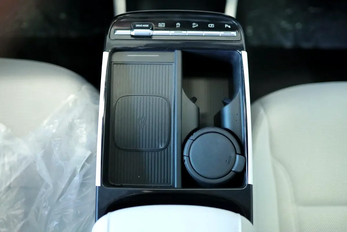 Hyundai Tucson GLS Plus 2025 | GCC | Panoramic Roof - Image 5