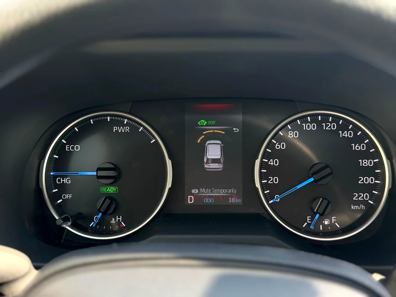 Toyota Rav4 XLE Hybrid 2.5L 2024 - Image 12