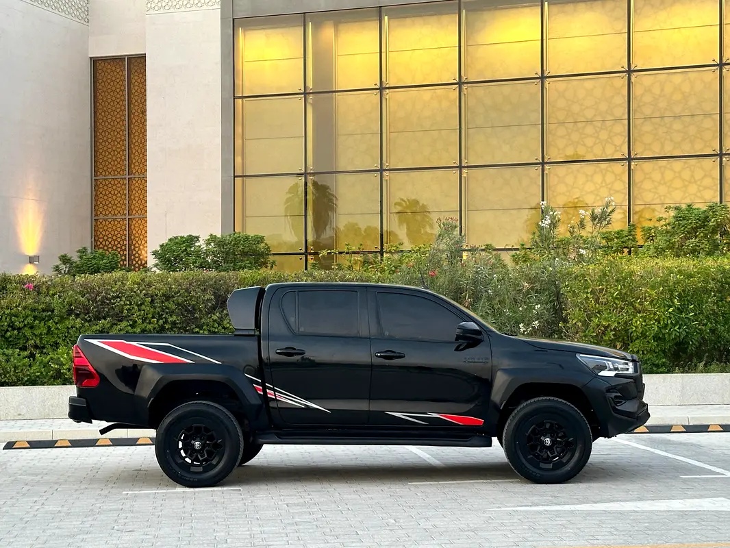 2021 TOYOTA HILUX GR SPORTS 4WD V4 – 2.7L PETROL - Image 6