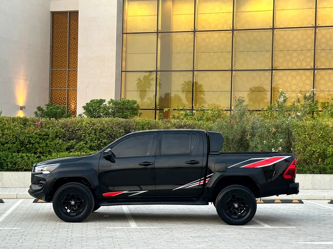 2021 TOYOTA HILUX GR SPORTS 4WD V4 – 2.7L PETROL - Image 4