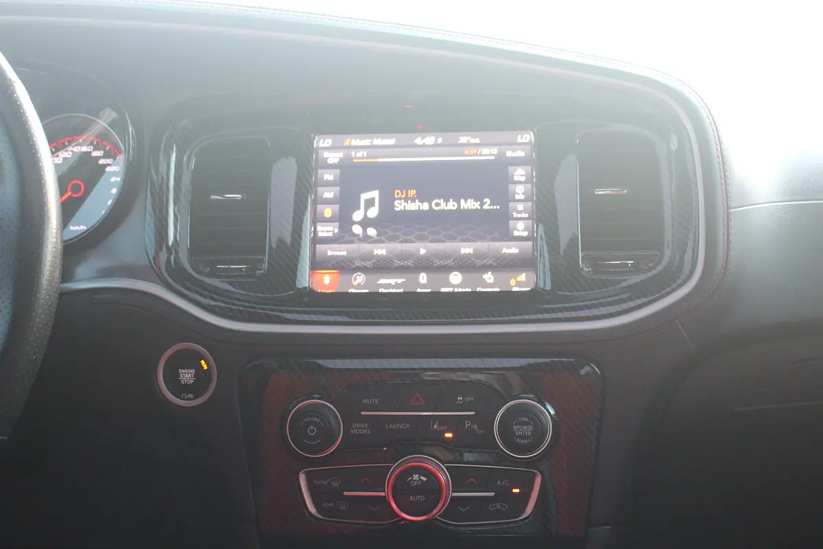 Dodge Charger SRT 392 2021 - Image 4