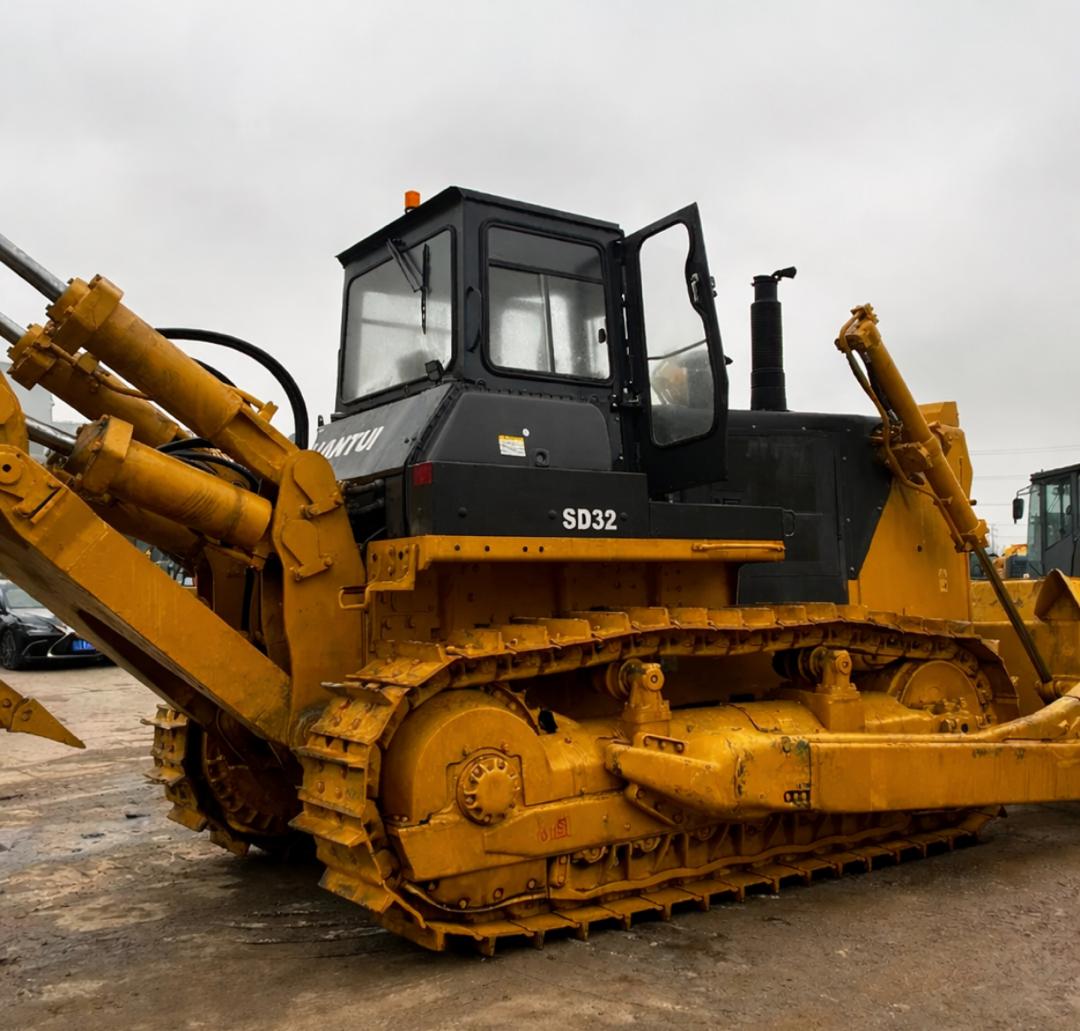 Durable Second-hand SHANTUI SD32 Bulldozer Construction Equipment Supplier - Image 5