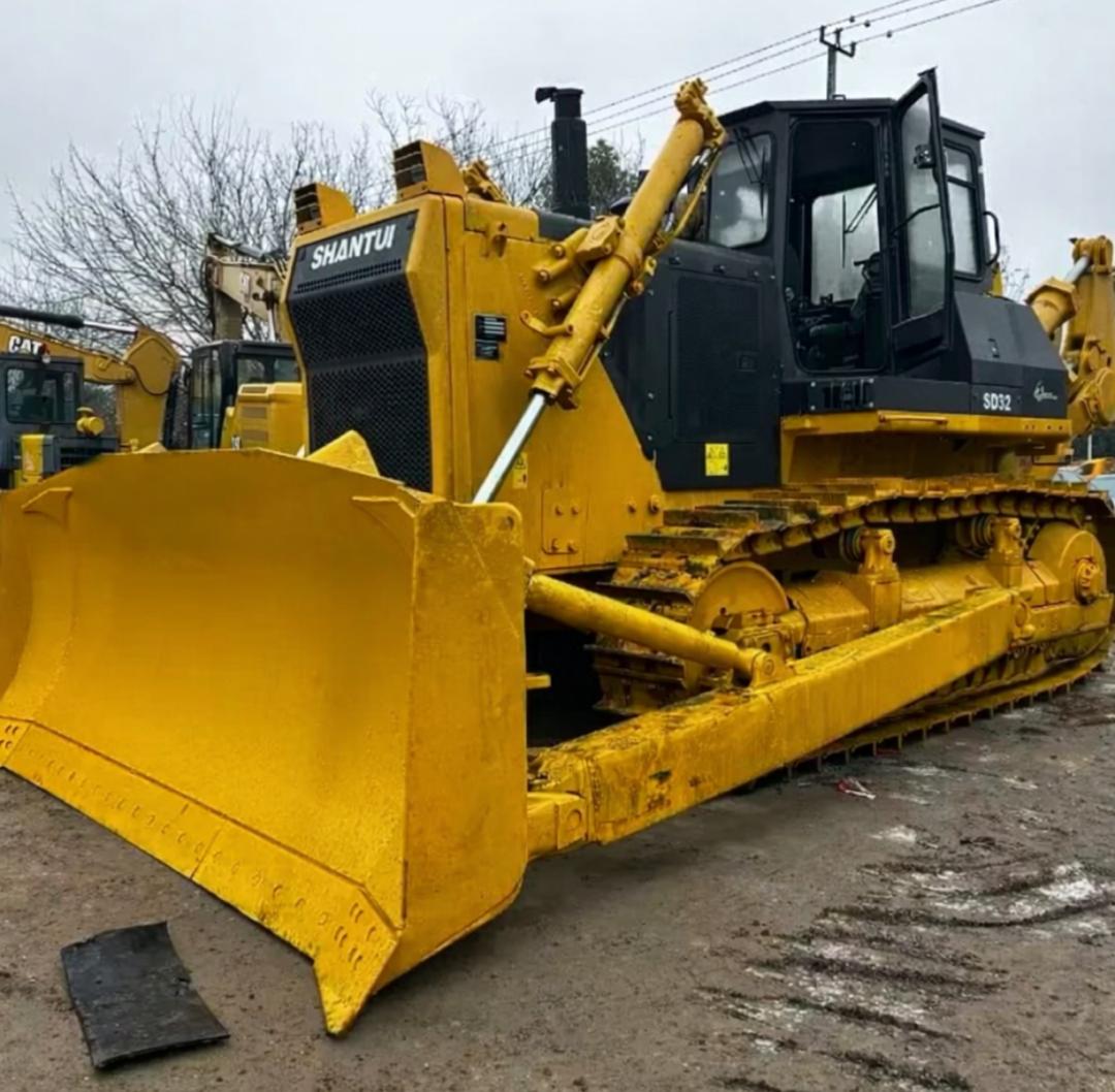 Durable Second-hand SHANTUI SD32 Bulldozer Construction Equipment Supplier - Image 4