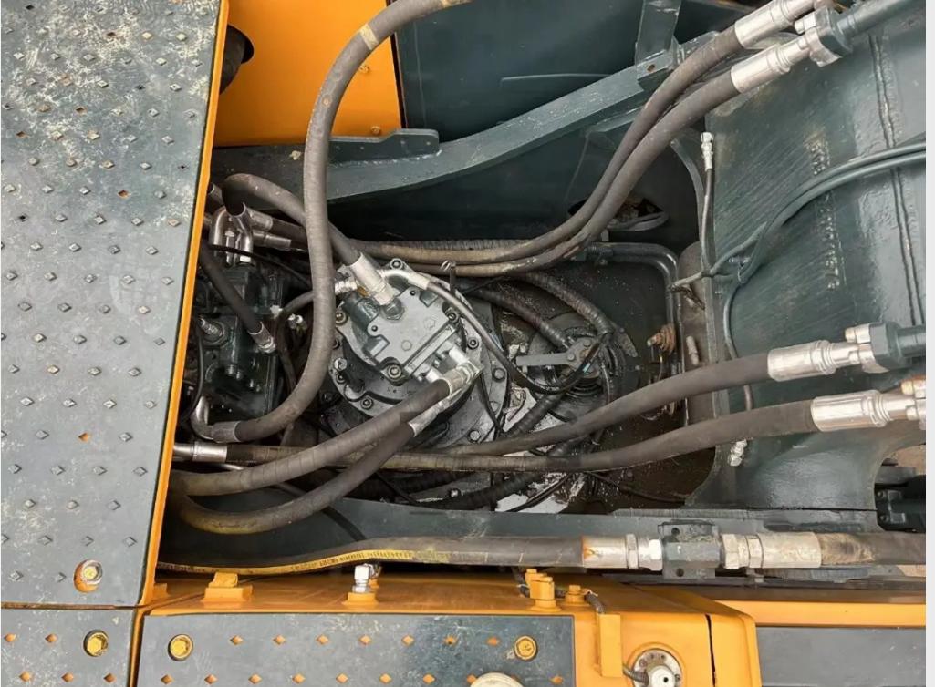 Good condition used hyundai r305-9t excavator with cheap price - Image 6